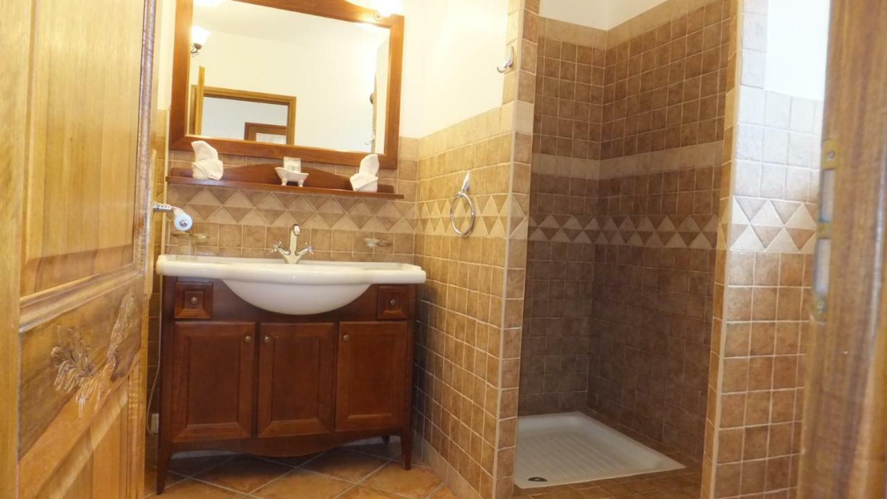 Les Chambres De L'Hote Antique Pietra Longa Salvini Экстерьер фото