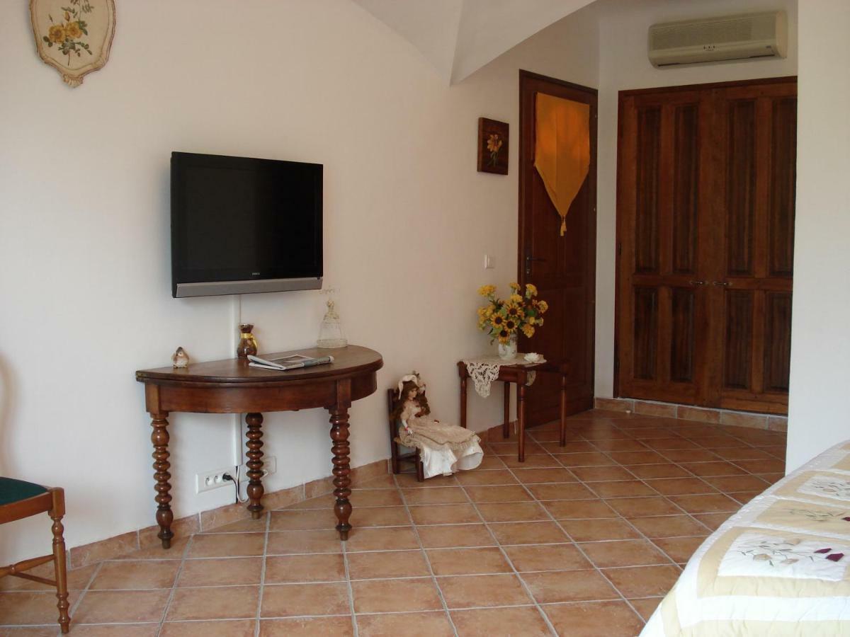 Les Chambres De L'Hote Antique Pietra Longa Salvini Экстерьер фото